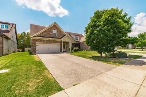 231 Donna Drive Hendersonville TN 37075