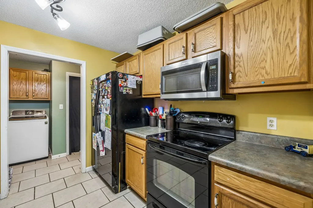 305 Oak Leaf Circle Winchester TN 37398