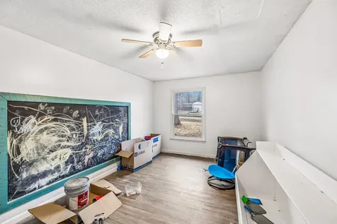 305 Oak Leaf Circle Winchester TN 37398