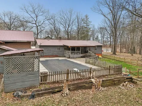 305 Oak Leaf Circle Winchester TN 37398