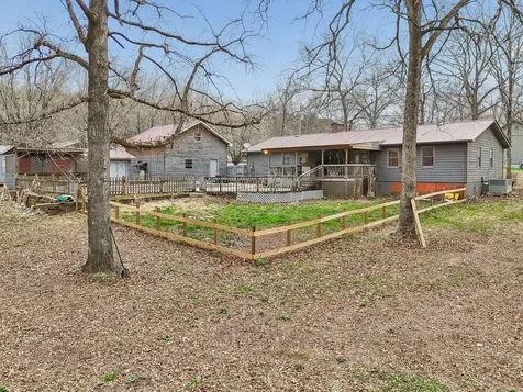 305 Oak Leaf Circle Winchester TN 37398