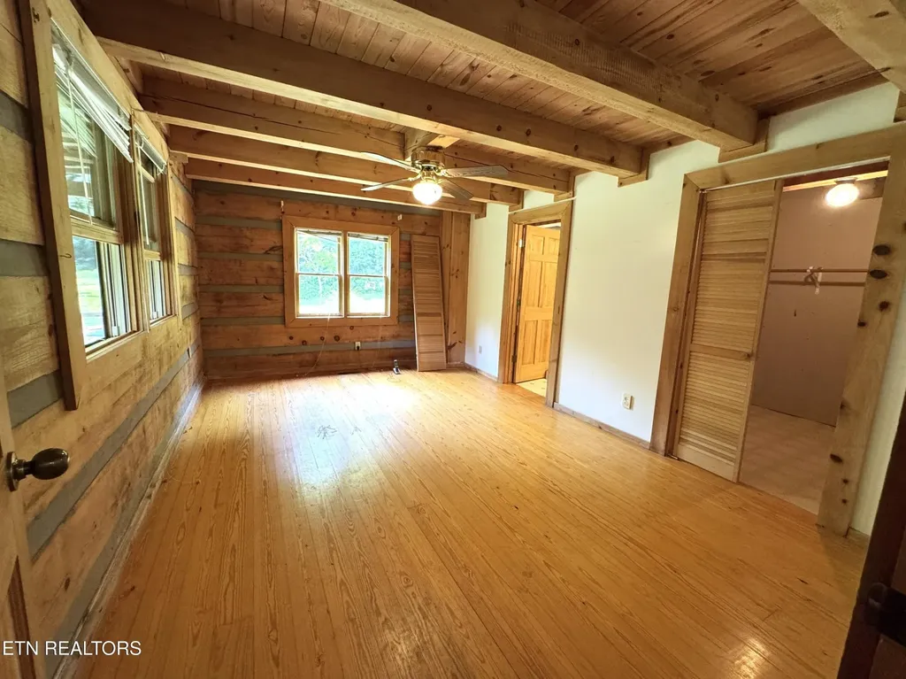 453 Trentham Hollow Road Parrottsville TN 37843