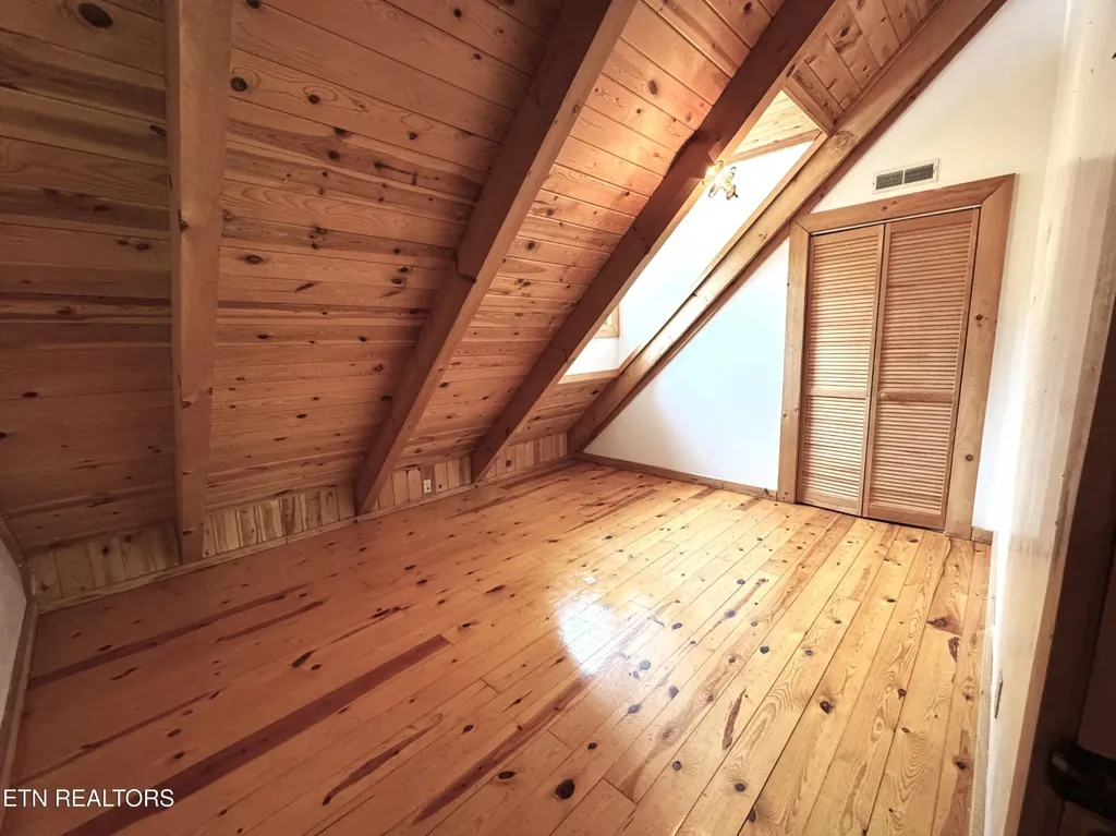 453 Trentham Hollow Road Parrottsville TN 37843