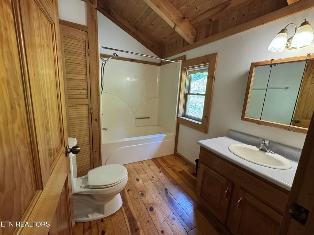 453 Trentham Hollow Road Parrottsville TN 37843