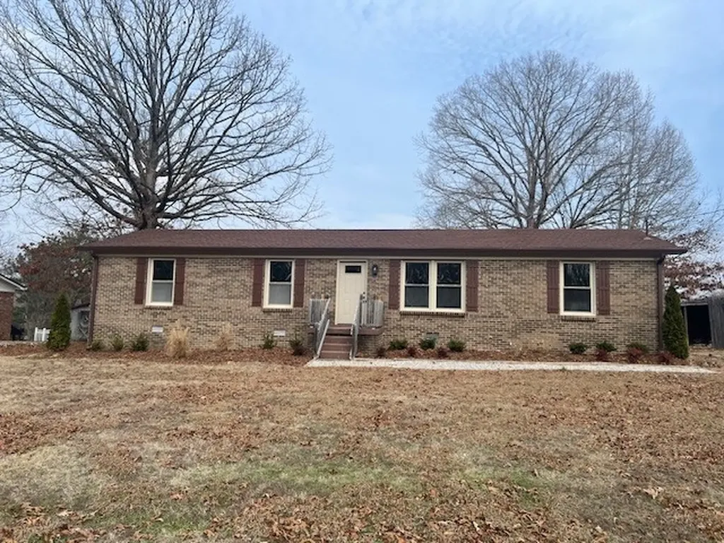 843 Cherokee Drive New Johnsonville TN 37134