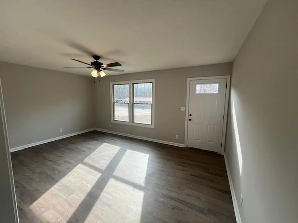 843 Cherokee Drive New Johnsonville TN 37134