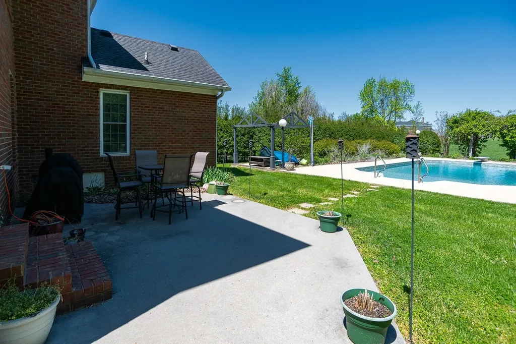 1413 Highway 130, E Shelbyville TN 37160