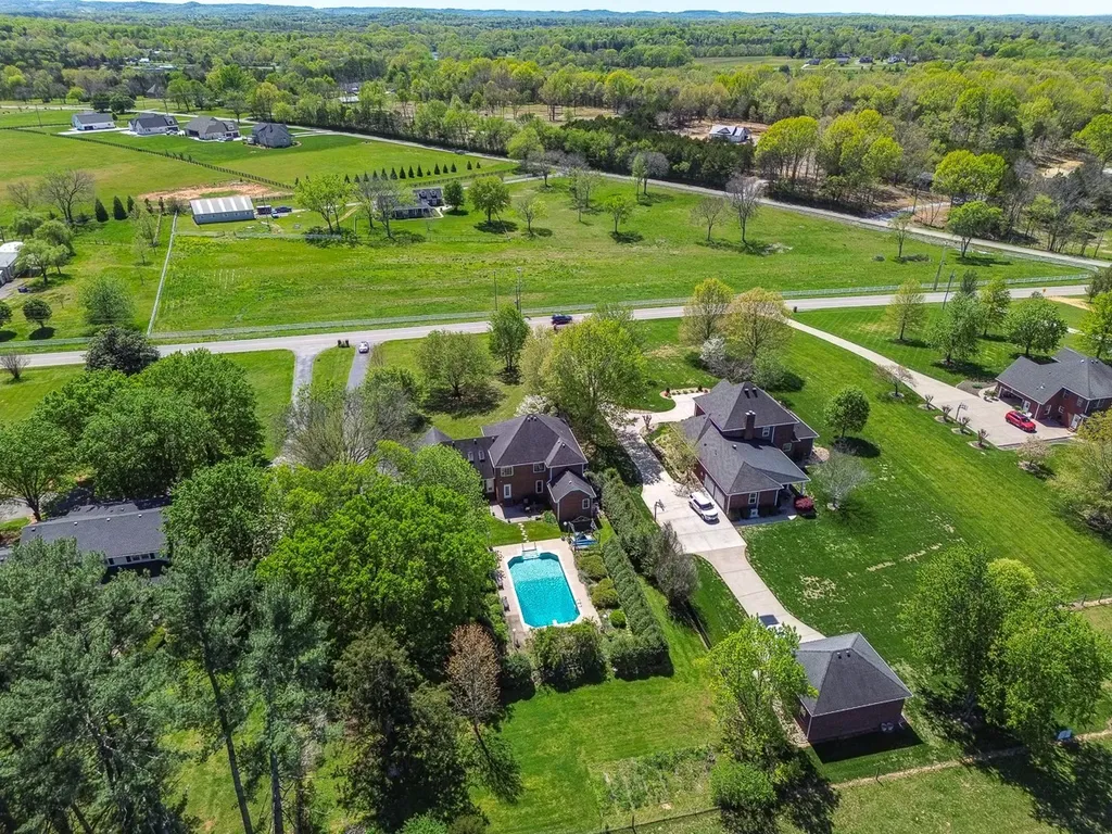 1413 Highway 130, E Shelbyville TN 37160