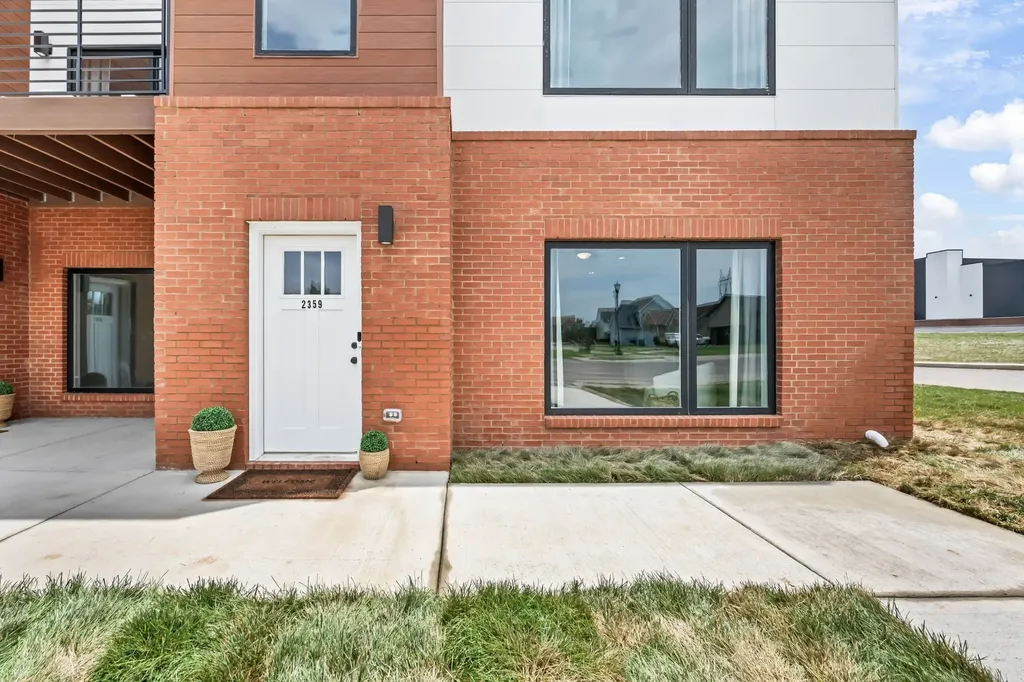 2411 Pea Ridge Road Clarksville TN 37040