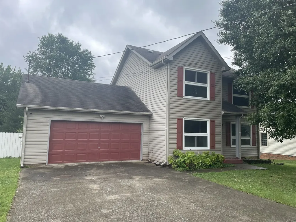 735 Cloud Drive Clarksville TN 37043