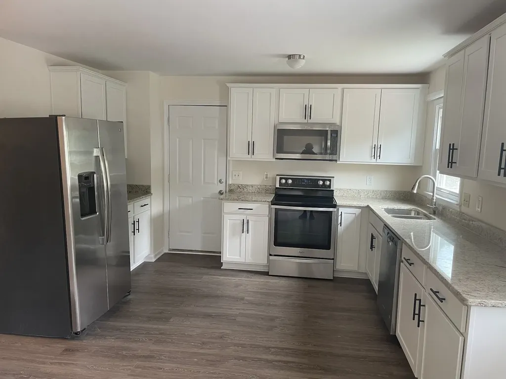 735 Cloud Drive Clarksville TN 37043