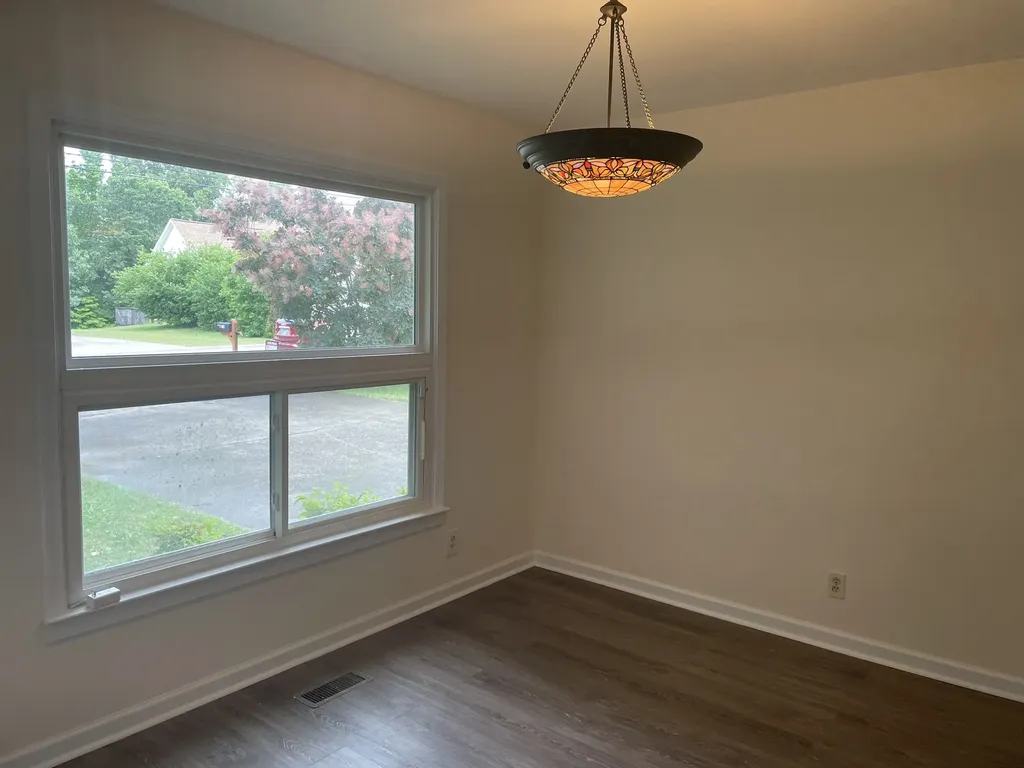 735 Cloud Drive Clarksville TN 37043