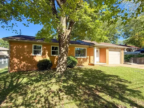 1417 Crestview Drive Madisonville KY 42431