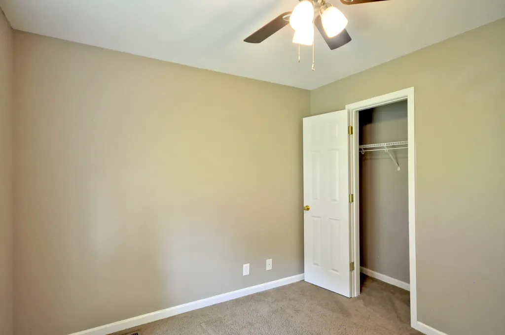3291 S Senseney Circle Clarksville TN 37042