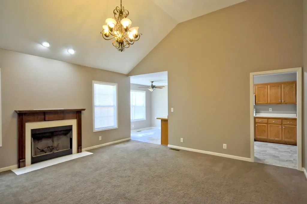 3291 S Senseney Circle Clarksville TN 37042