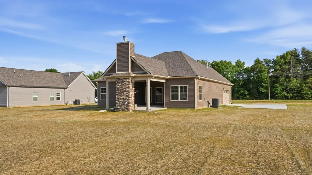114 Riverchase Drive Tullahoma TN 37388