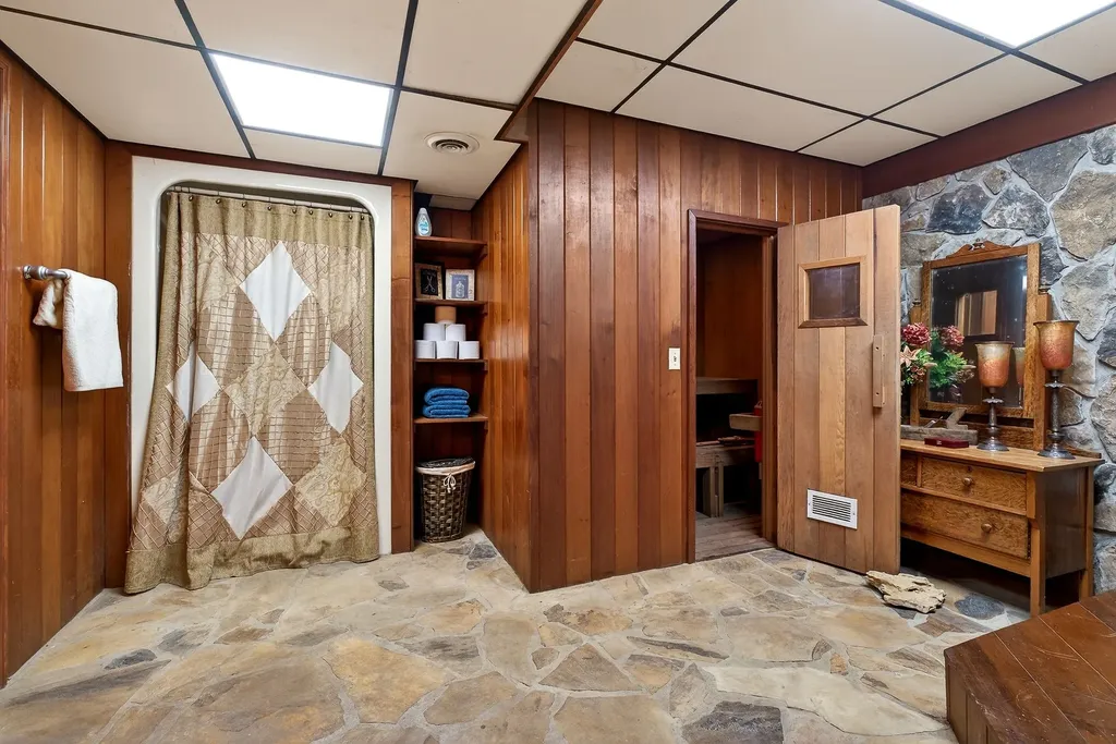 6553 Antioch Road Smithville TN 37166