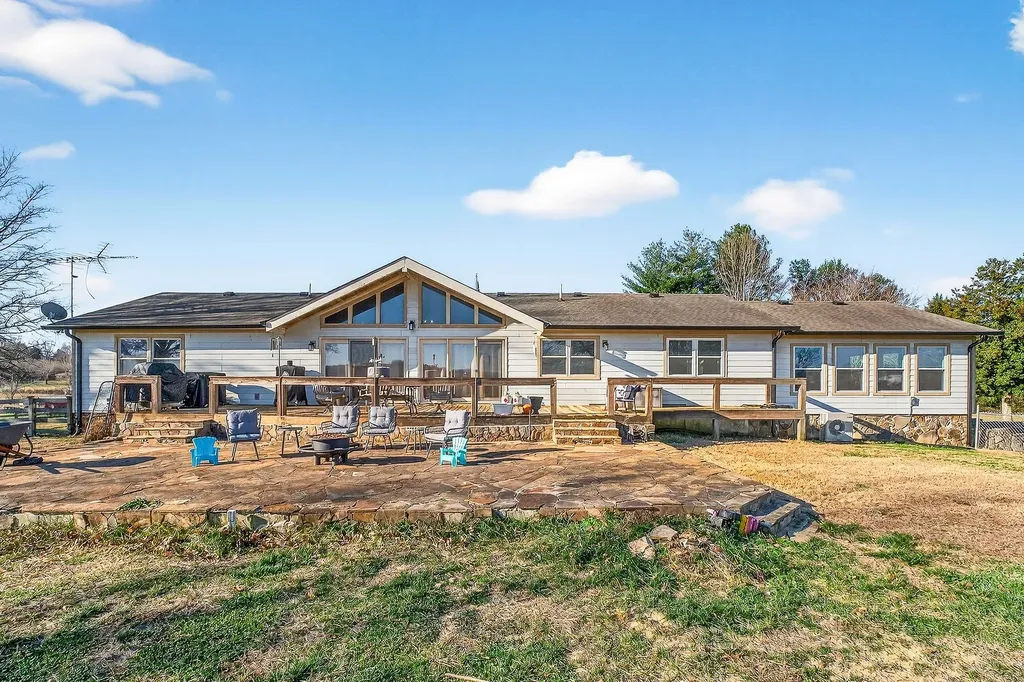 6553 Antioch Road Smithville TN 37166