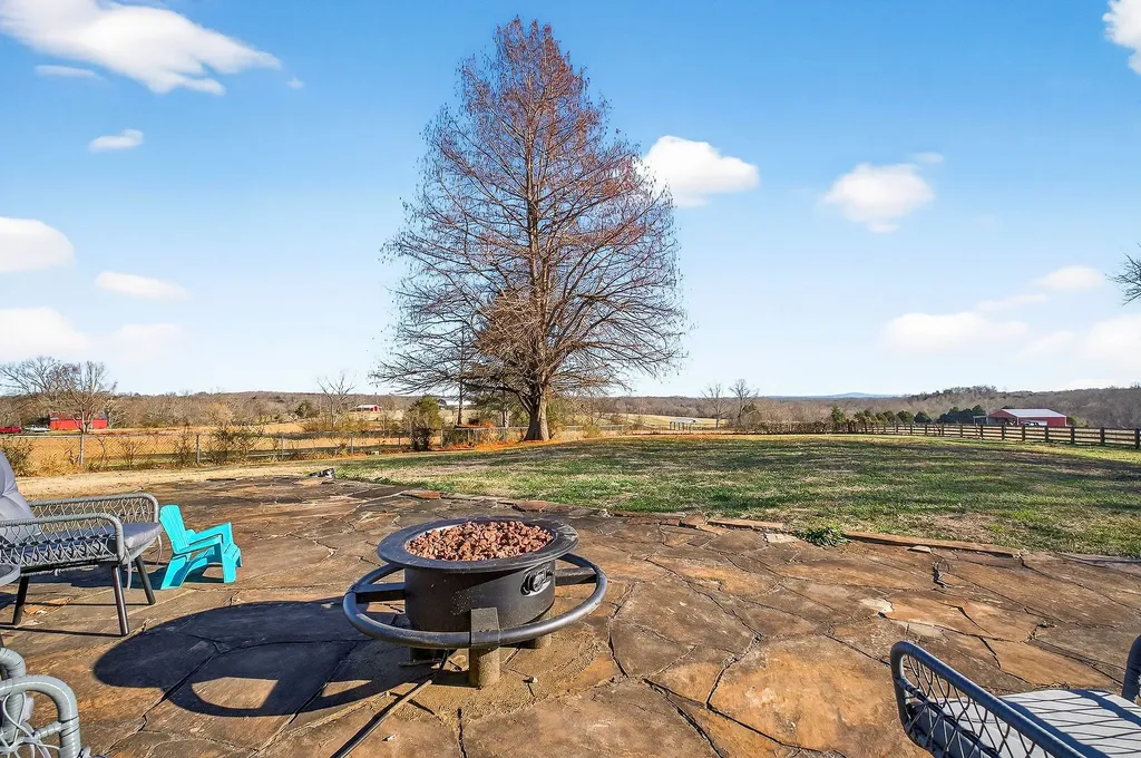 6553 Antioch Road Smithville TN 37166