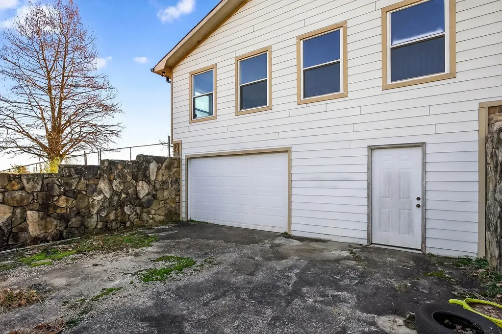 6553 Antioch Road Smithville TN 37166