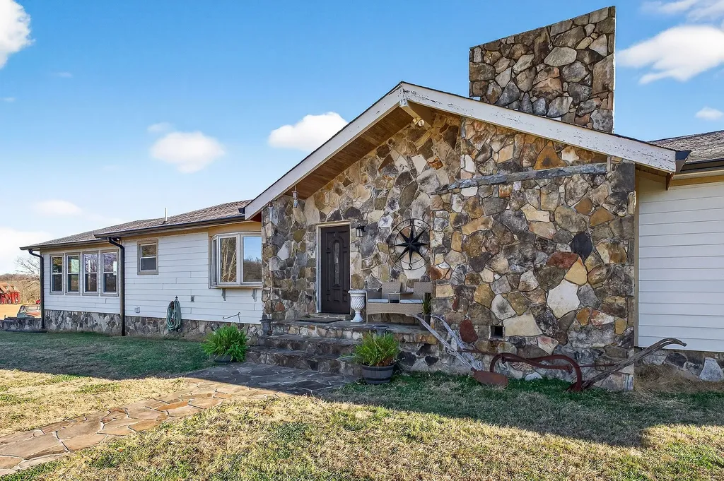 6553 Antioch Road Smithville TN 37166