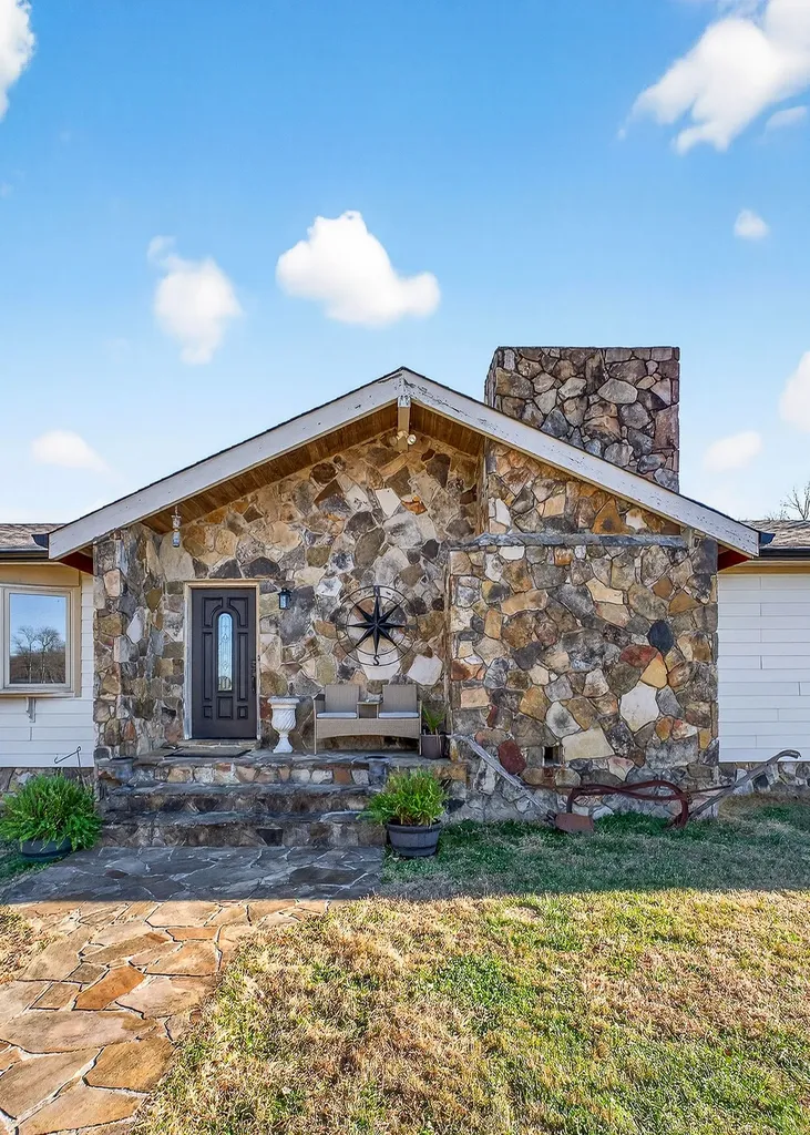6553 Antioch Road Smithville TN 37166