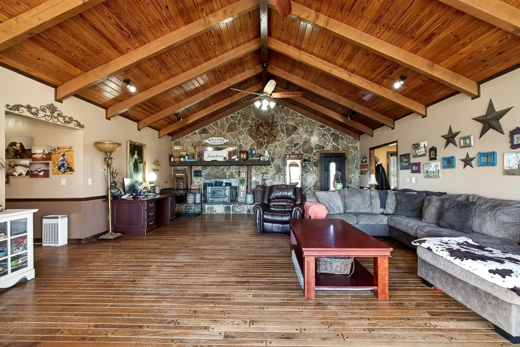 6553 Antioch Road Smithville TN 37166