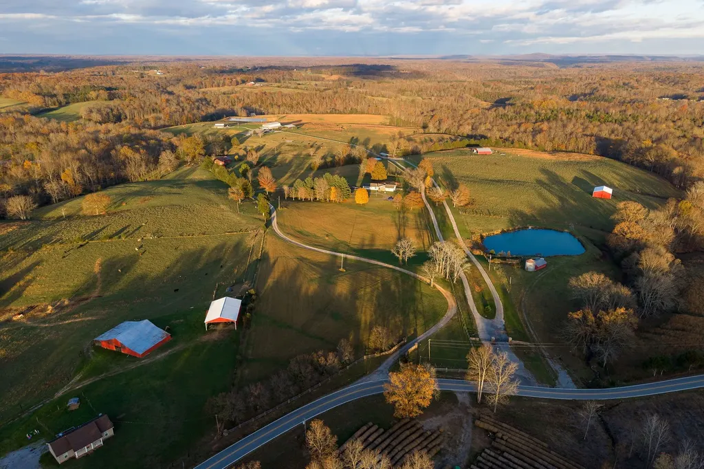 6553 Antioch Road Smithville TN 37166