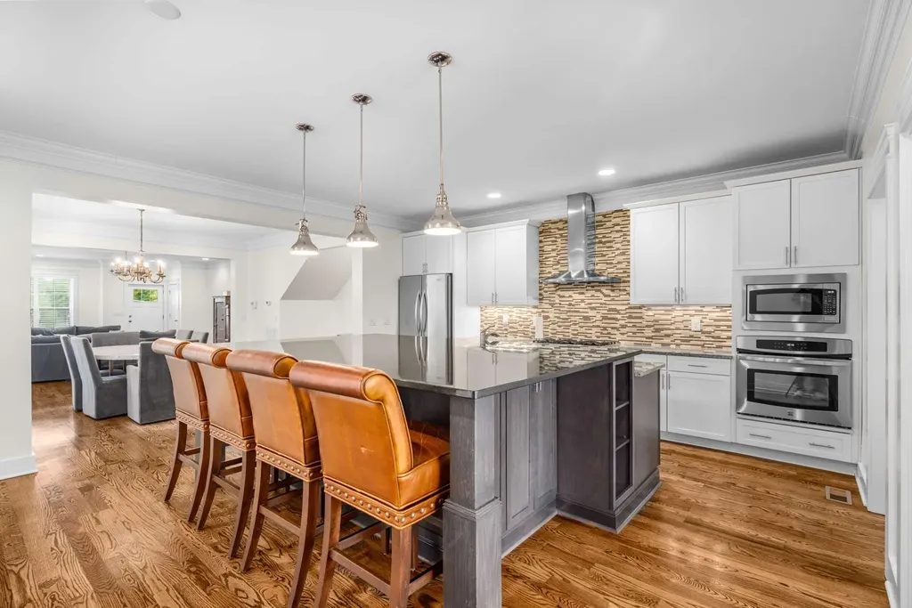 1435 14th Ave, S Nashville TN 37212
