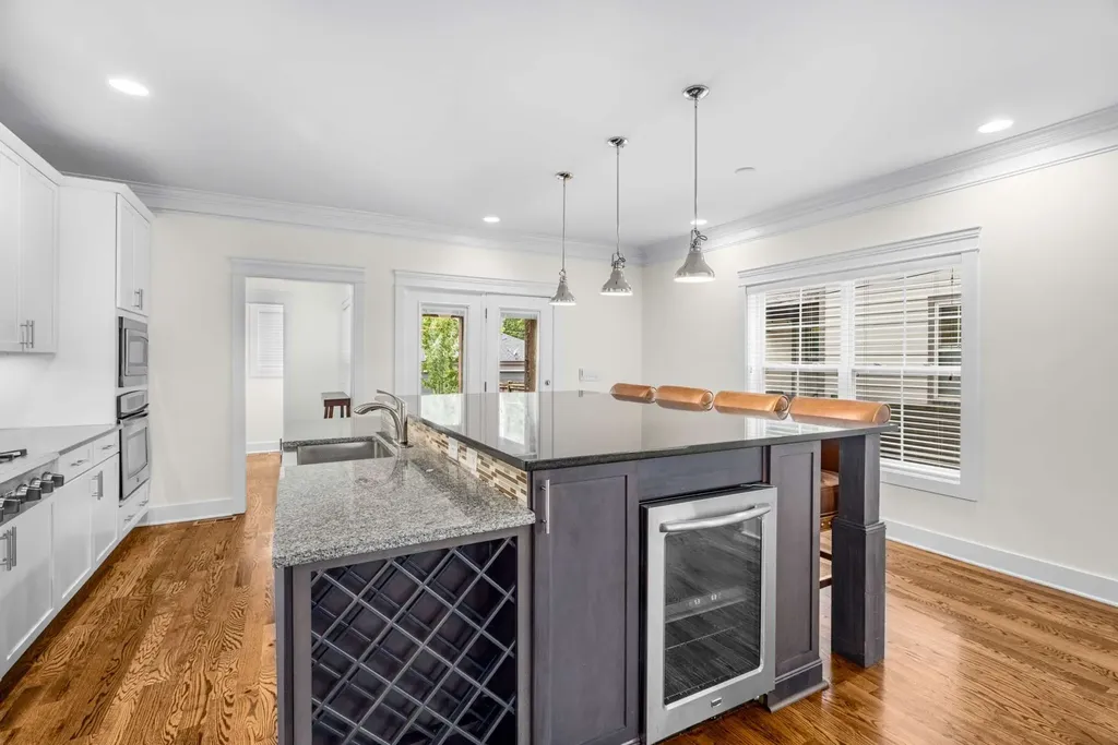 1435 14th Ave, S Nashville TN 37212