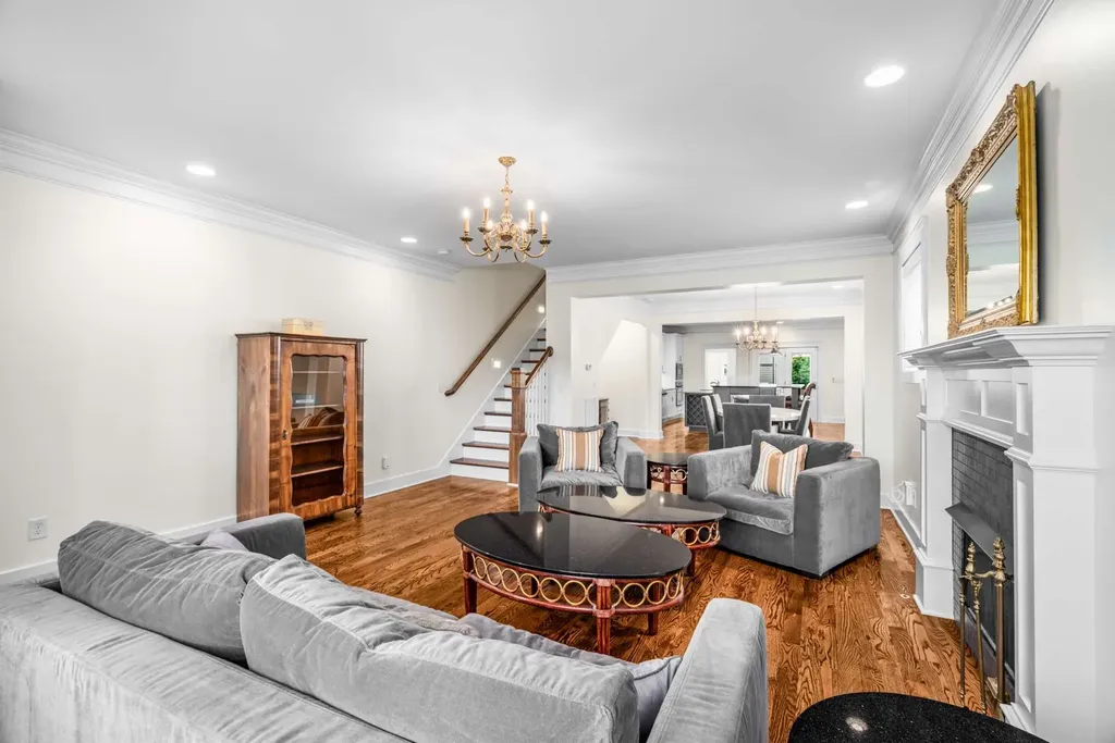 1435 14th Ave, S Nashville TN 37212
