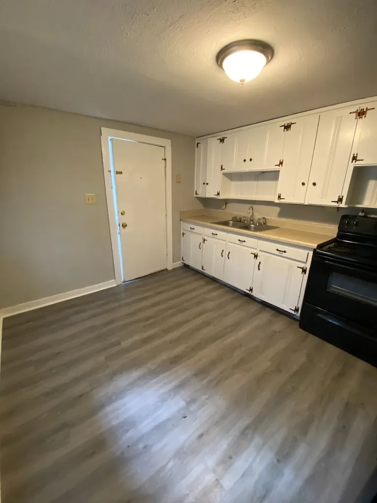 406 Hietts Lane Clarksville TN 37043