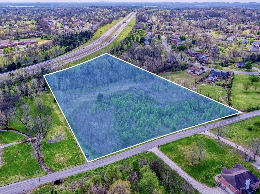 750 Forest Retreat Road Hendersonville TN 37075