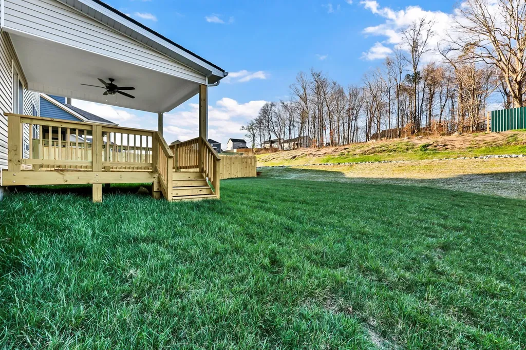 284 Cardinal Creek Clarksville TN 37040
