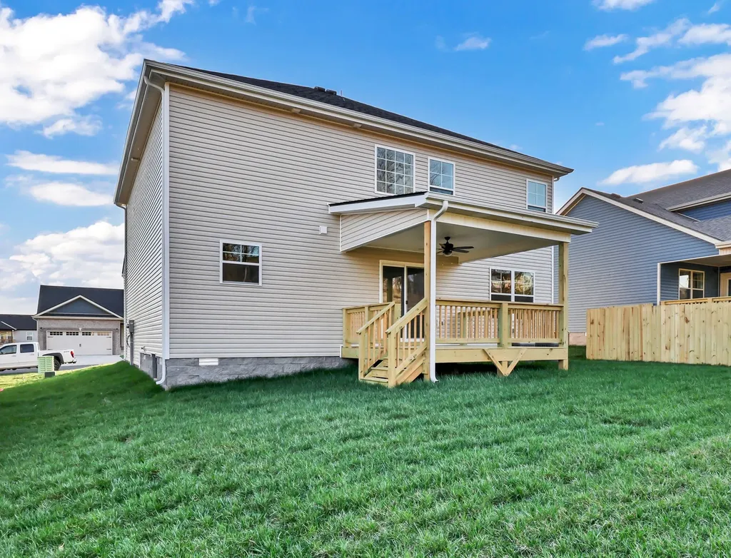 284 Cardinal Creek Clarksville TN 37040