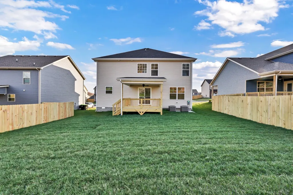 284 Cardinal Creek Clarksville TN 37040