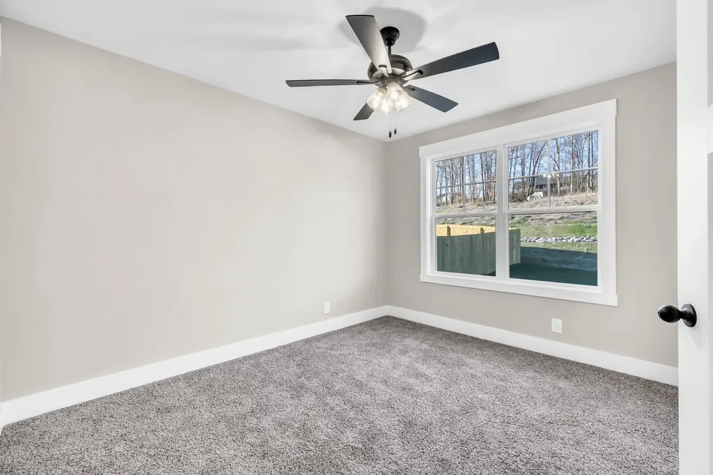 284 Cardinal Creek Clarksville TN 37040