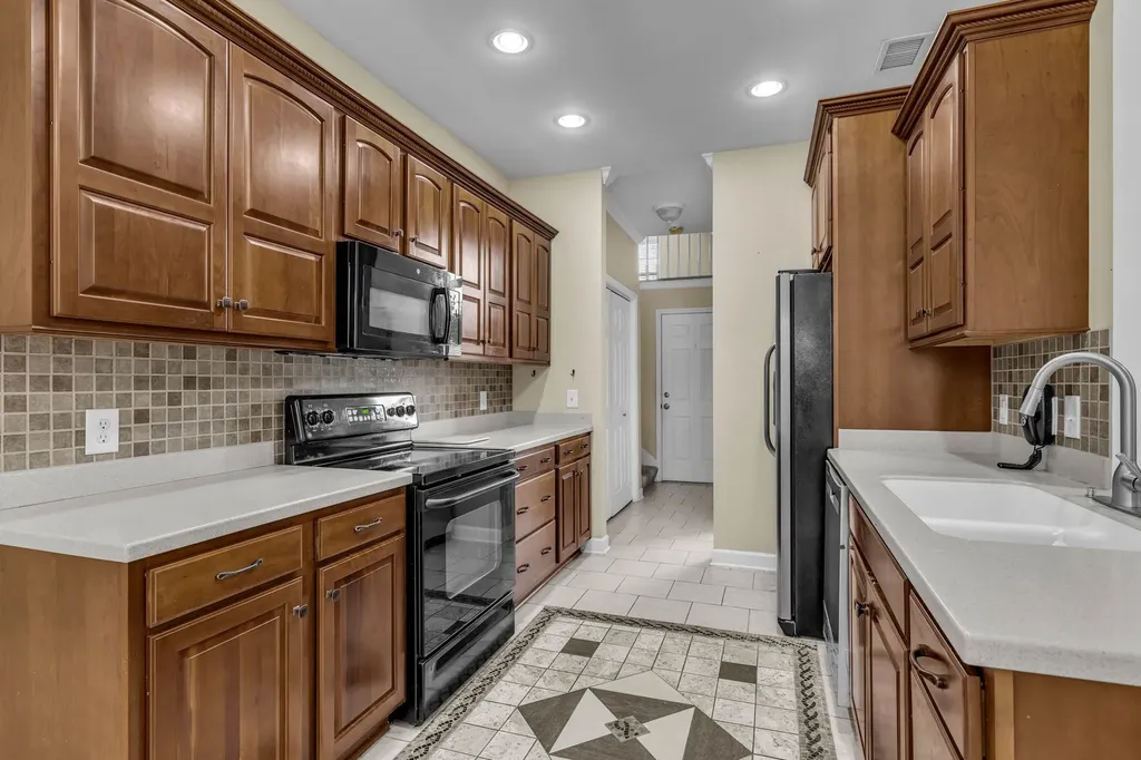 2555 Leeville Pike Lebanon TN 37090