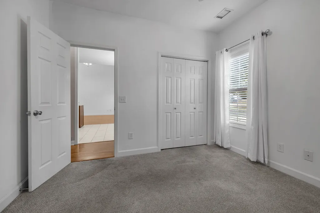 2555 Leeville Pike Lebanon TN 37090