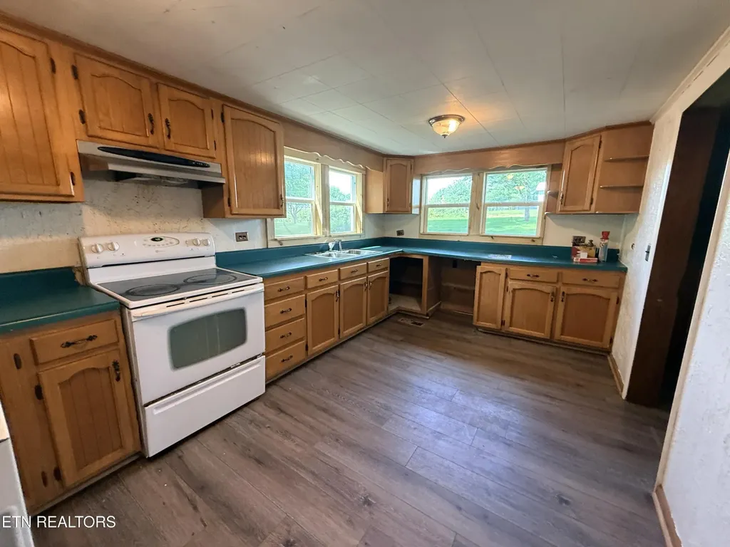 1089 Bicknell Road Clarkrange TN 38553