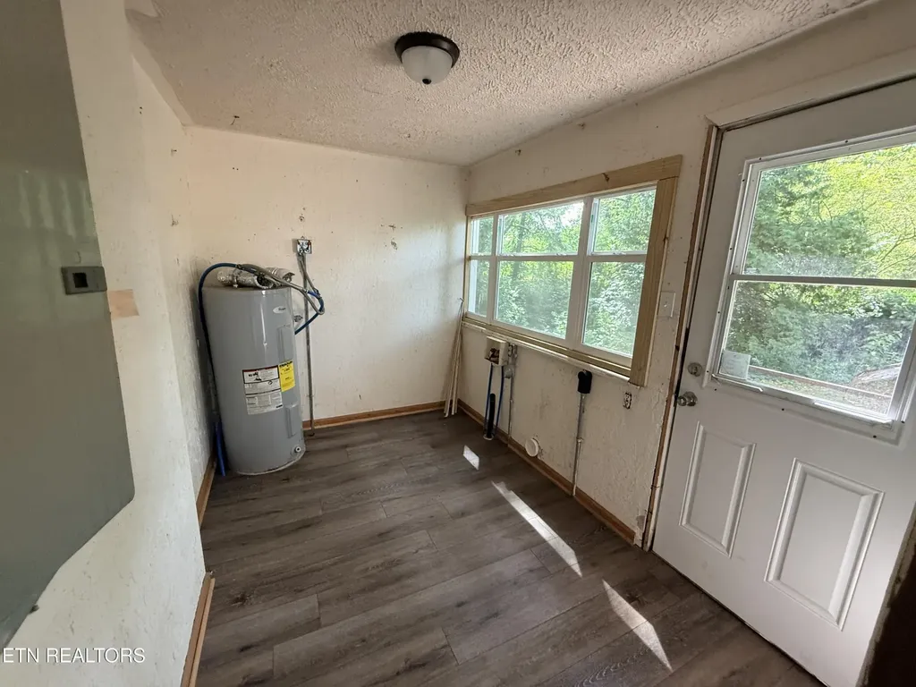 1089 Bicknell Road Clarkrange TN 38553