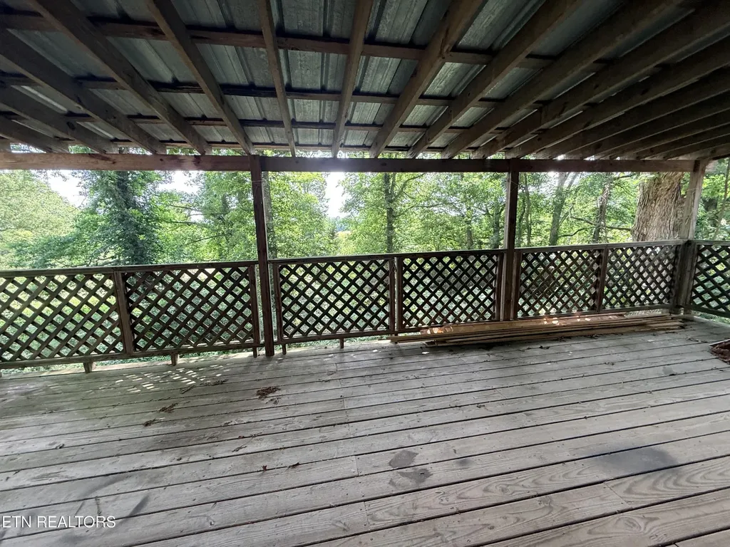 1089 Bicknell Road Clarkrange TN 38553