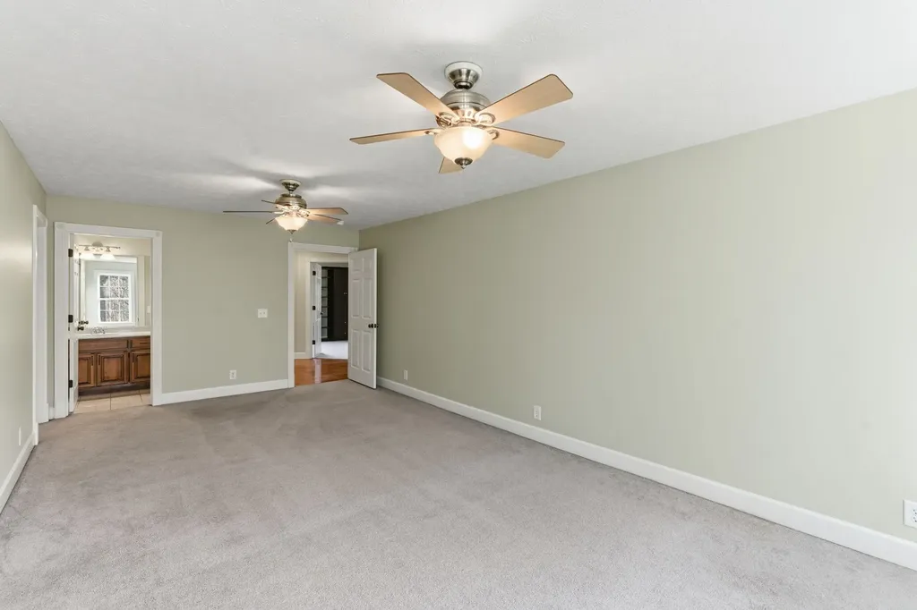 1014 Alameda Drive Portland TN 37148