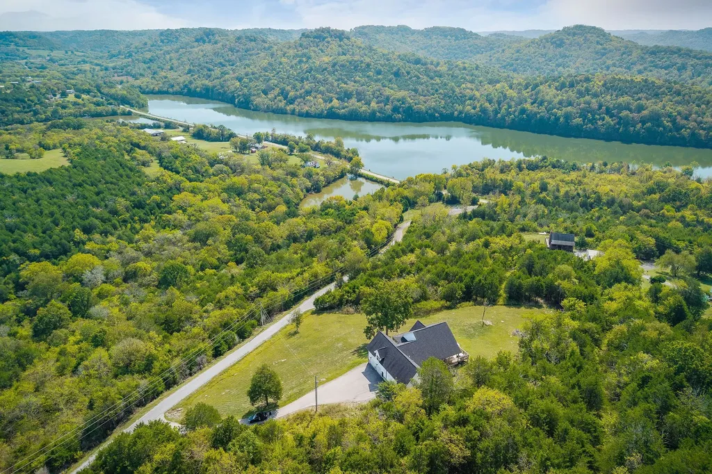881 Eagle Mountain Road Granville TN 38564