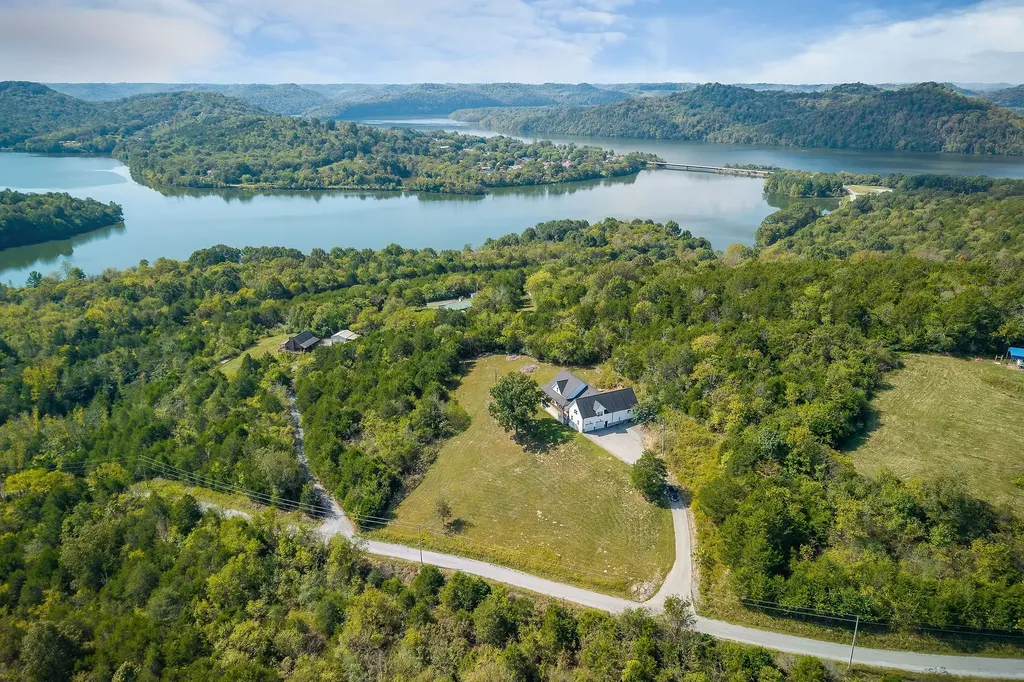 881 Eagle Mountain Road Granville TN 38564