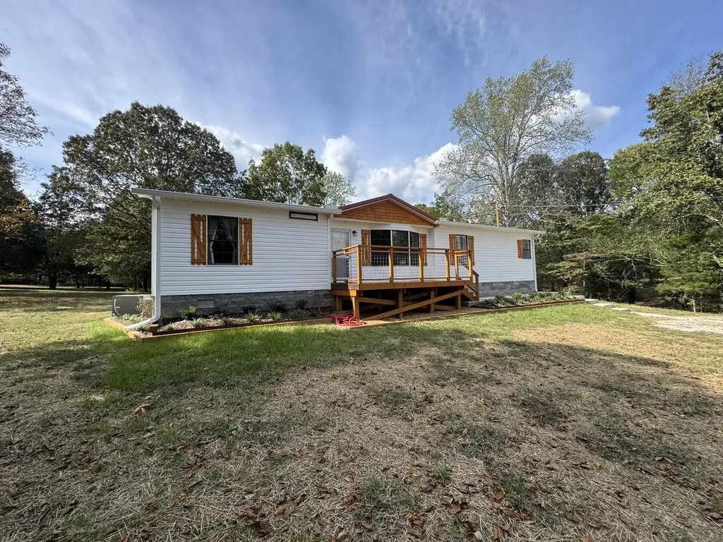 10045 Buckner Ridge Road Bon Aqua TN 37025