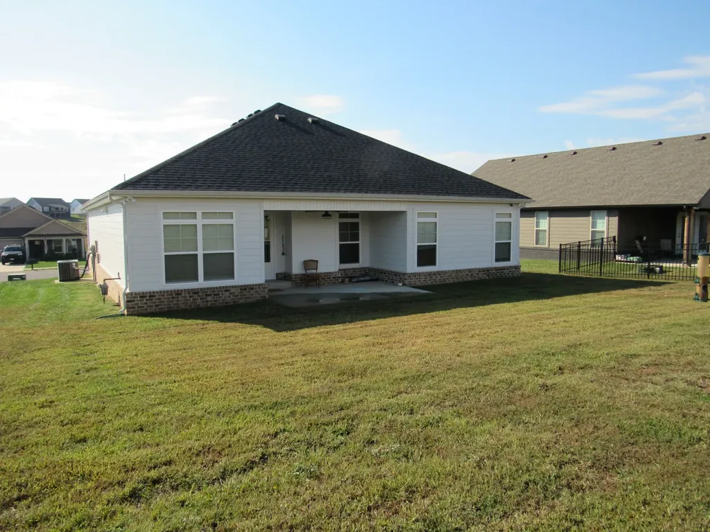 321 Frontier Drive Clarksville TN 37043