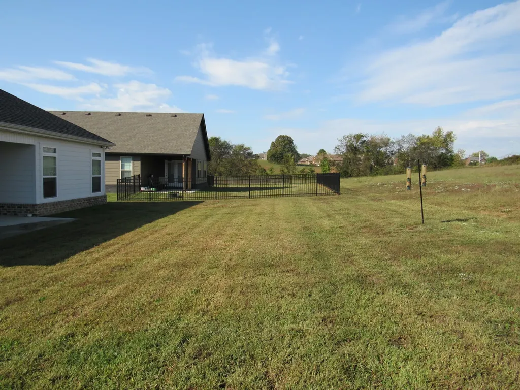 321 Frontier Drive Clarksville TN 37043