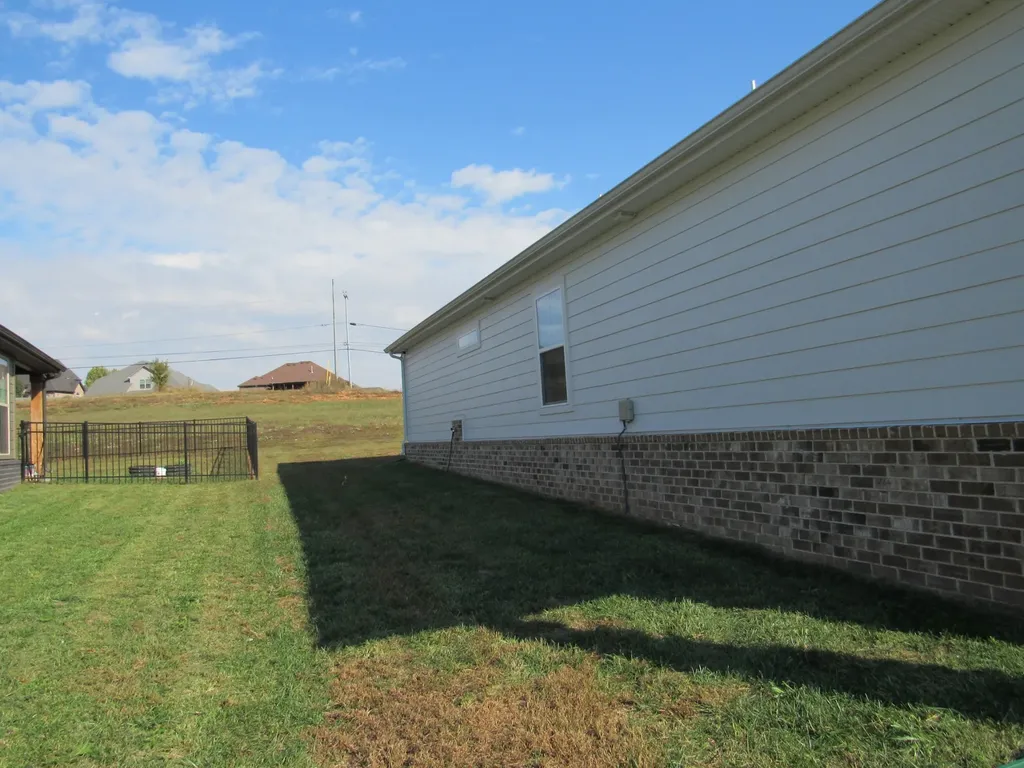 321 Frontier Drive Clarksville TN 37043