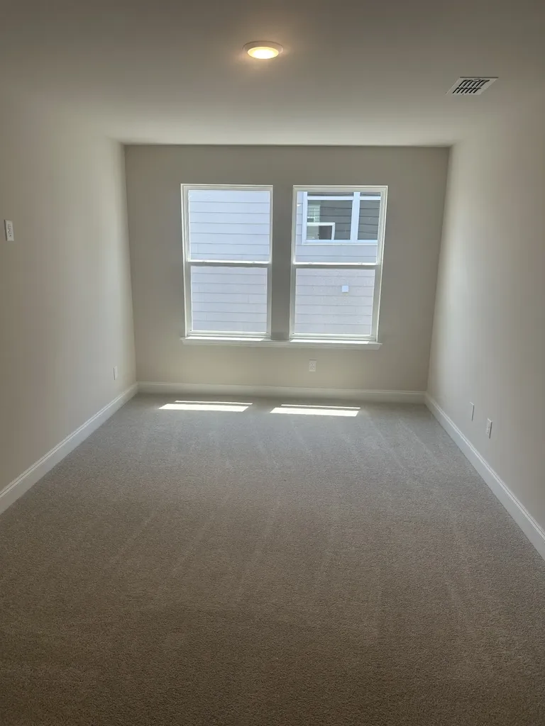1081 Large Poppy Drive La Vergne TN 37086